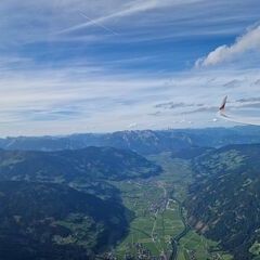 Flugwegposition um 14:34:06: Aufgenommen in der Nähe von Gemeinde Aschau im Zillertal, Österreich in 2626 Meter